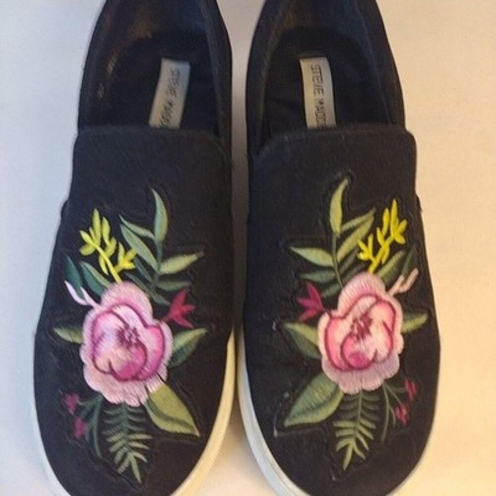 Steve Madden Shoes Womens Size 9 Black Floral Embroidered Slip On Sneakers